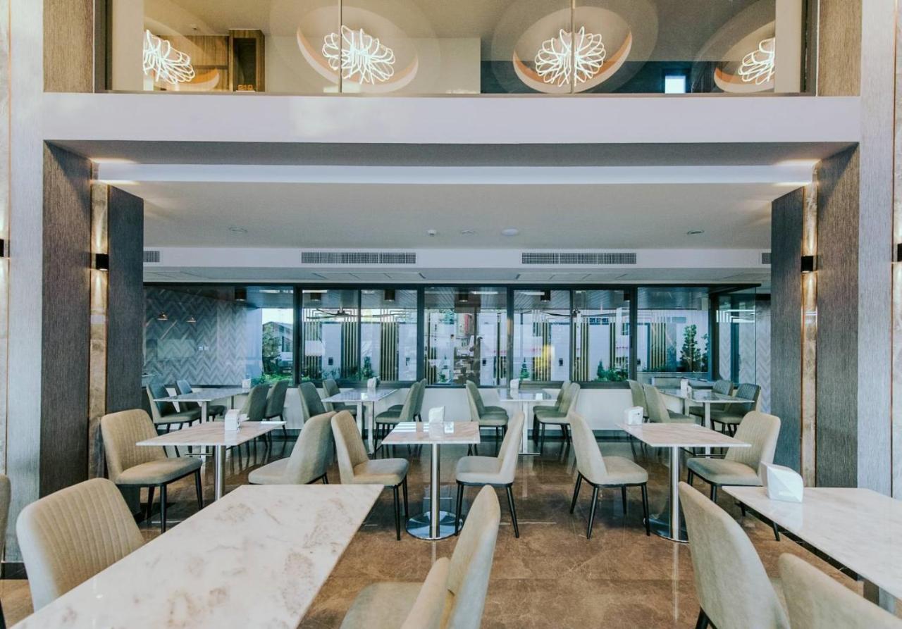 אובון רטצ'תאני Arista Hotel Ubon מראה חיצוני תמונה