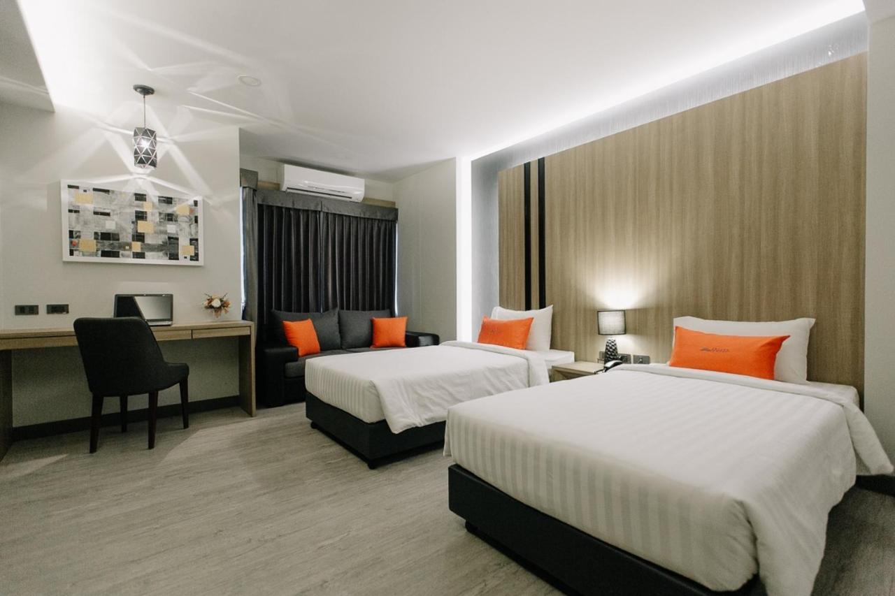 אובון רטצ'תאני Arista Hotel Ubon מראה חיצוני תמונה